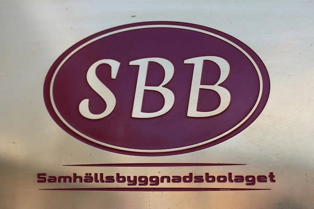 SBB logo with financial charts symbolizing debt exchange and restructuring - Global Banking & Finance Review