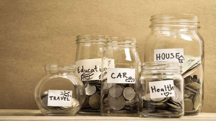 Illustration of cross-border payment solutions and financial savings - Global Banking & Finance Review