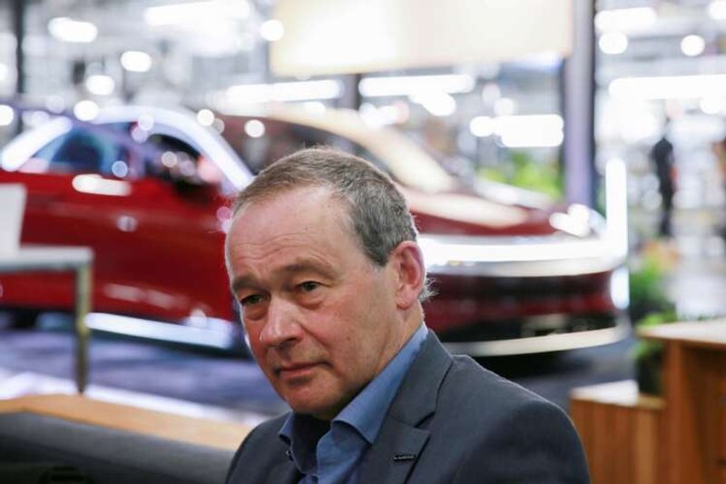 Image for Electric car maker Lucid on track for 2022, 2023 output targets, CEO says