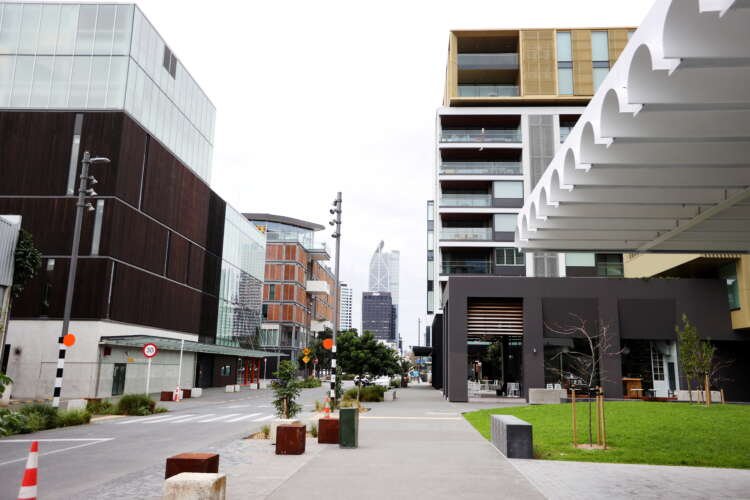 New Zealand's COVID-19 cases decline during lockdowns - Global Banking & Finance Review