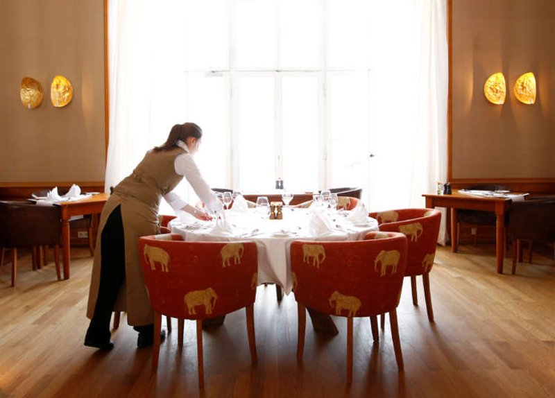 Image for German services recover, factories struggle – PMI