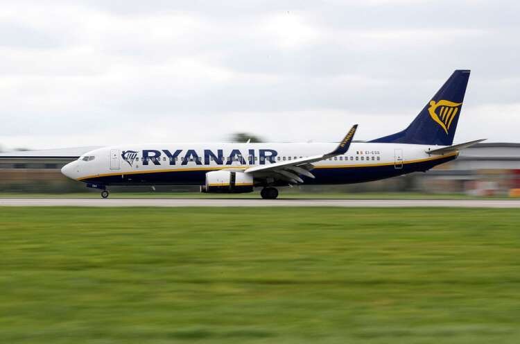 Ryanair aircraft at Gatwick Airport, linked to South Africa passport controversy - Global Banking & Finance Review