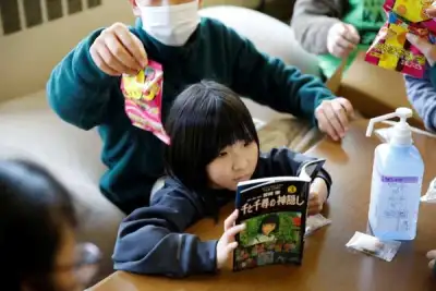 Image for One month on from Japan quake, volunteers provide safe space for kids