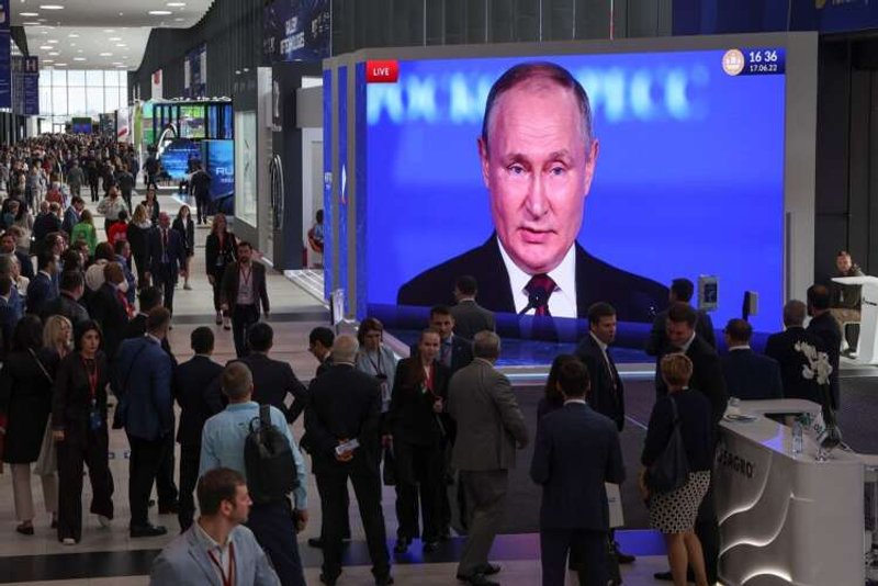 Image for Putin asserts strong, sovereign Russia against sanctions ‘blitzkrieg’