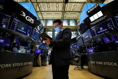 Image for Stocks reverse to red, oil slips amid Delta variant anxiety
