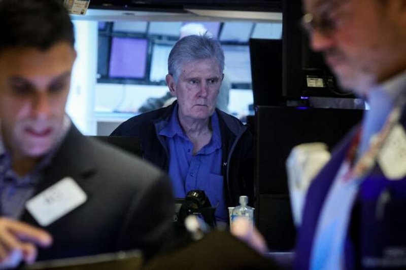 Image for Global equities gain, as rising bond yields pressure gold