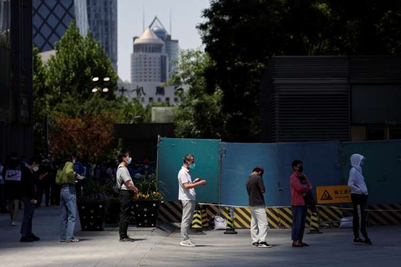 Image for Shanghai hits prized ‘zero COVID’ status but lockdown lingers