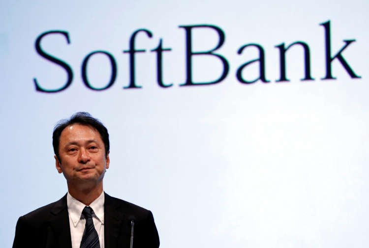 Image for SoftBank telco unit rotates CEO, Son steps down as chairman