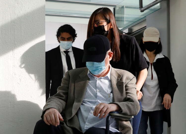 O.K. Lim, founder of Hin Leong, arrives at Singapore courts for new charges - Global Banking & Finance Review