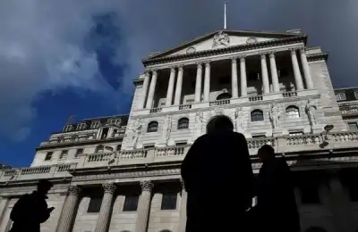 Image for UK government bonds surge on gloomy BoE growth view