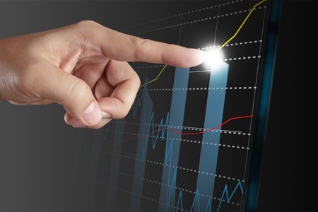 CFO analyzing financial data for a quicker month-end close - Global Banking & Finance Review