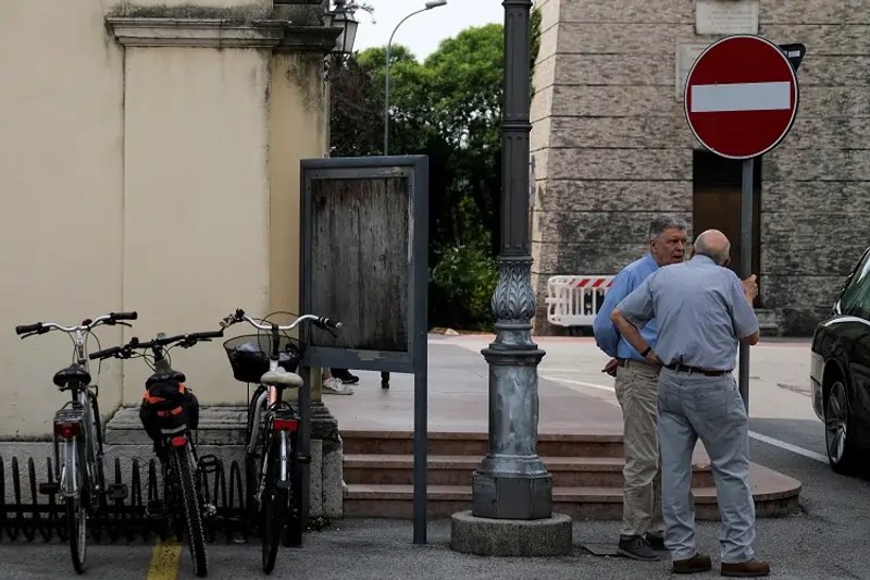 Image for Centenarians increased by 30% in Italy over the past decade