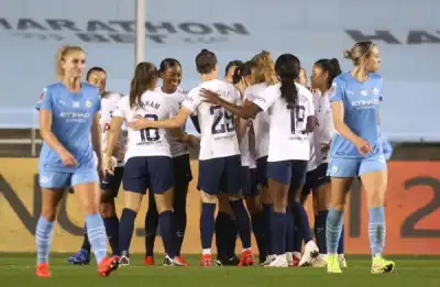 Image for Soccer-Chelsea, Brighton and Arsenal win big as Spurs beat Man City in WSL