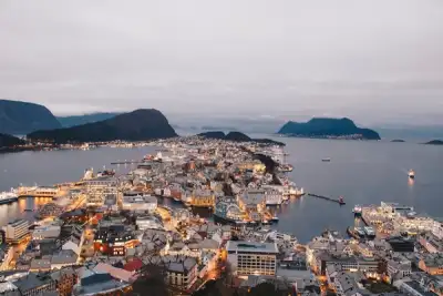 Image for Norwegian watchdog fines broker Fearnley Securities $2.3 million