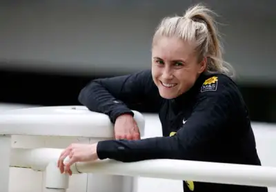 Image for Soccer-England’s Houghton will keep ‘knocking the door’ for the World Cup