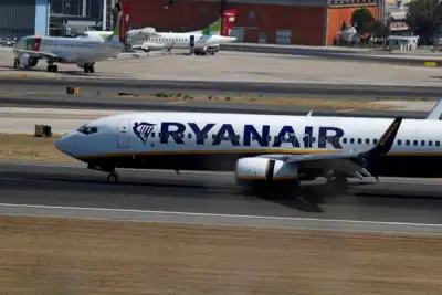 Image for Ryanair extends winning streak, court annuls German aid for Condor