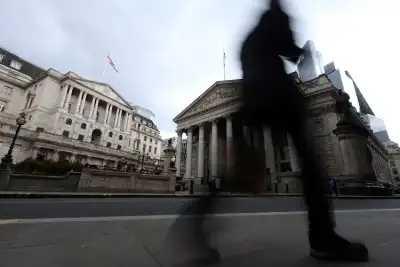Image for UK regulators propose more relaxed rules on bankers’ bonuses