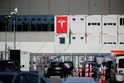 Image for Would-be Merkel successor Laschet to meet Tesla’s Musk on Friday