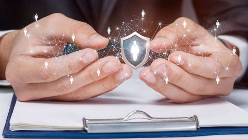 Image for How the evolution of customer behaviour is reshaping the insurance sector