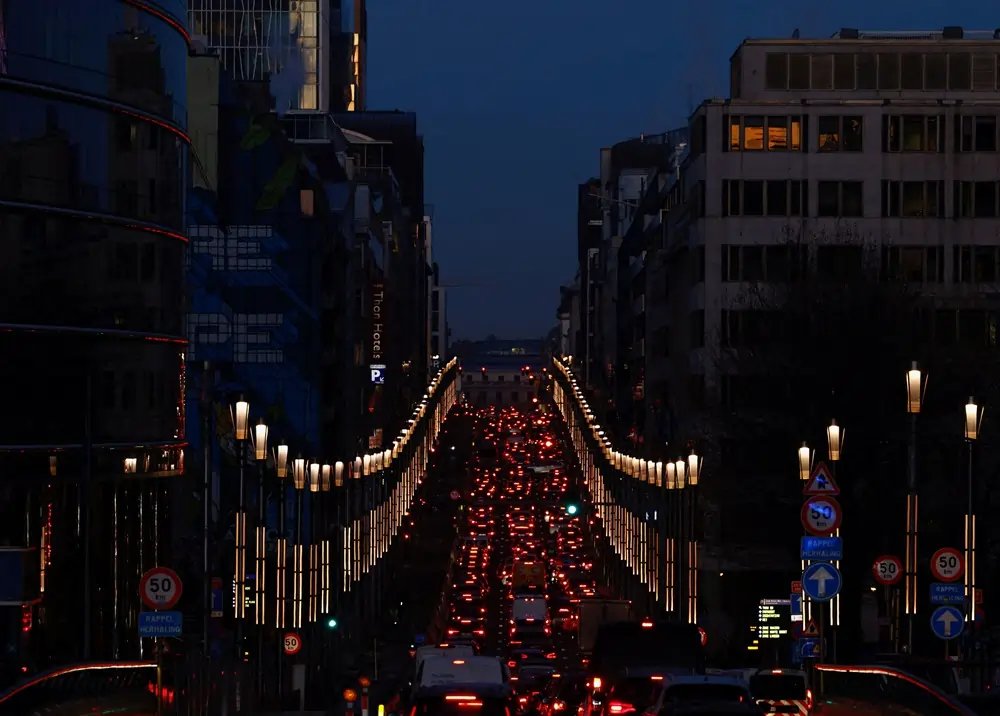 EU lawmakers debate weakening new pollution rules for cars and trucks - Global Banking & Finance Review