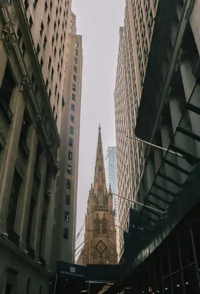 Image for Maersk asks customers to remove cargo before potential strike at US ports