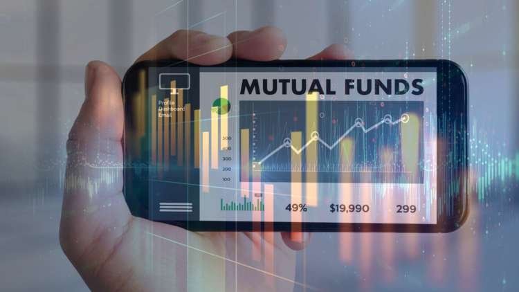 Image for US Equity Long Short Hedge Funds returns versus US Growth Mutual Funds returns: which performed the best in 2020?