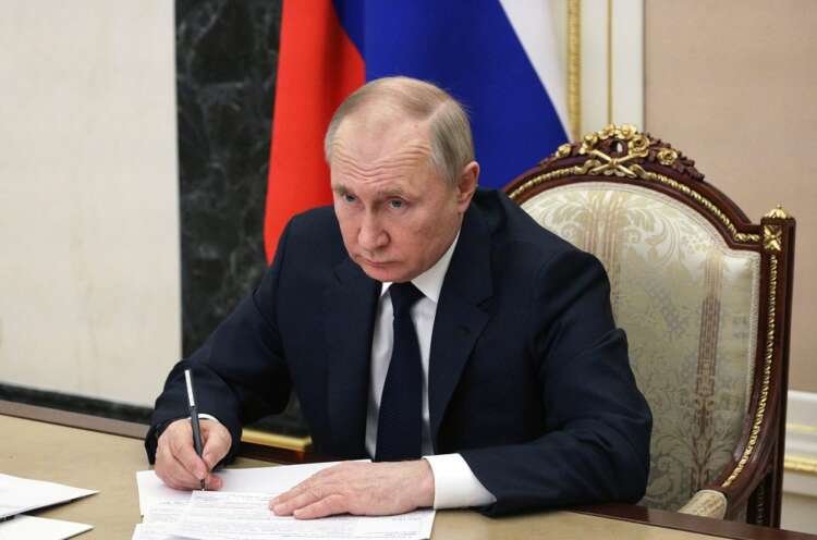 Image for Putin says Russia will emerge stronger, sanctions will rebound on West