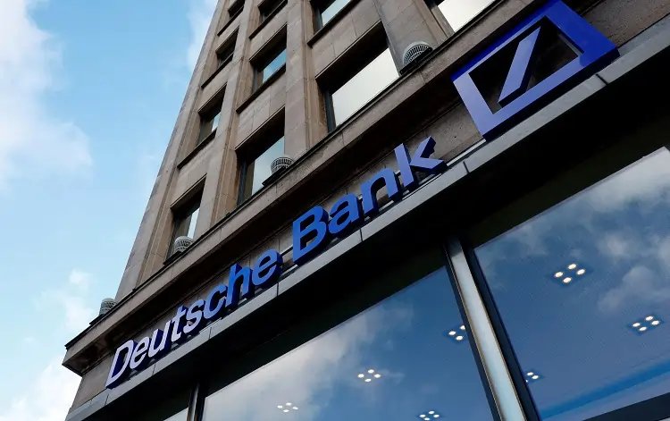 Declining German bank shares highlighted in a market analysis - Global Banking & Finance Review