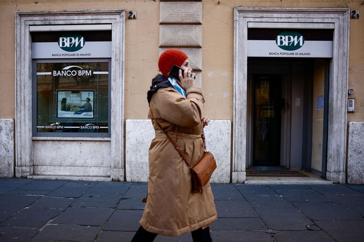 Banco BPM executives discussing capital strategies amidst UniCredit's takeover bid - Global Banking & Finance Review