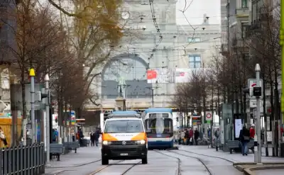 Image for Swiss police arrest Australian man over stabbing in Zurich