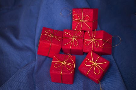 Image for CHRISTMAS CRIME BONANZA COULD COST THE UK ECONOMY OVER £1BN THIS YEAR ALONE