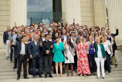 Image for French opposition tells ‘arrogant’ Macron: compromise to win support