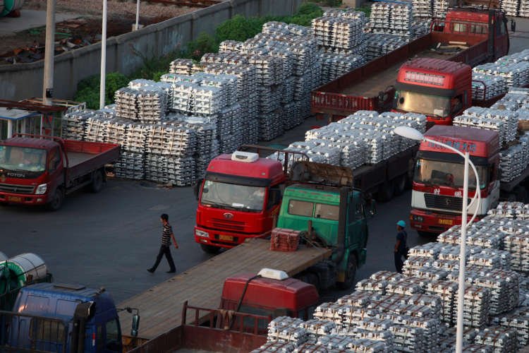 Image for China aluminium sector must shut inefficient coal power to meet climate goals – report