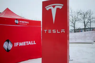 Image for Swedish union to exempt some Tesla cars from mechanic strike