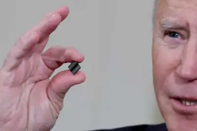 Image for White House zeros in on chip shortage in meeting with company officials
