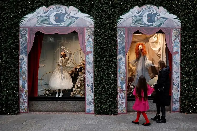 Image for Irish consumer sentiment holds steady ahead of Christmas