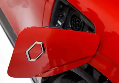 Image for Renault revenues rise 30% in Q1 on higher sales and prices