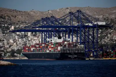 Image for Shipping, heating and cars targeted in EU carbon market revamp