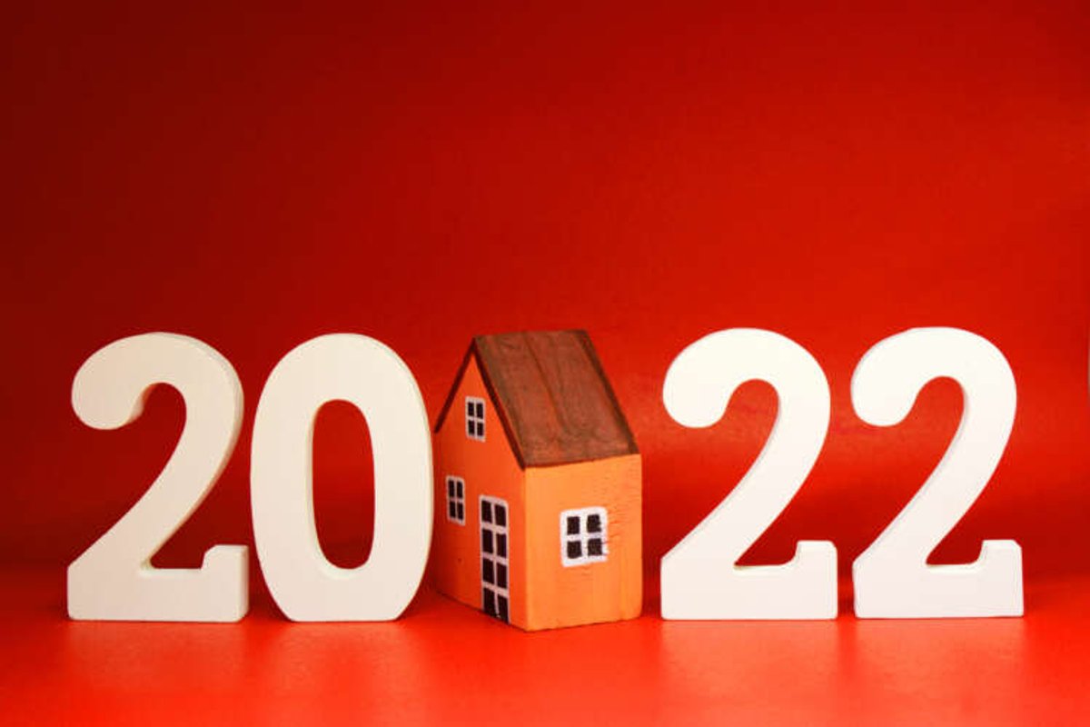Illustration of a home symbolizing opportunities in the 2022 housing market - Global Banking & Finance Review