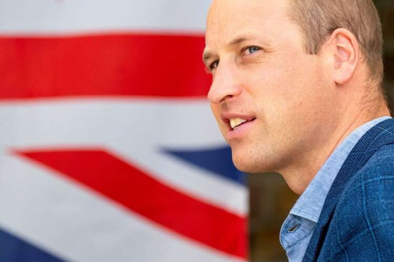 Image for UK’s Prince William spotted selling homeless magazine on the streets of London