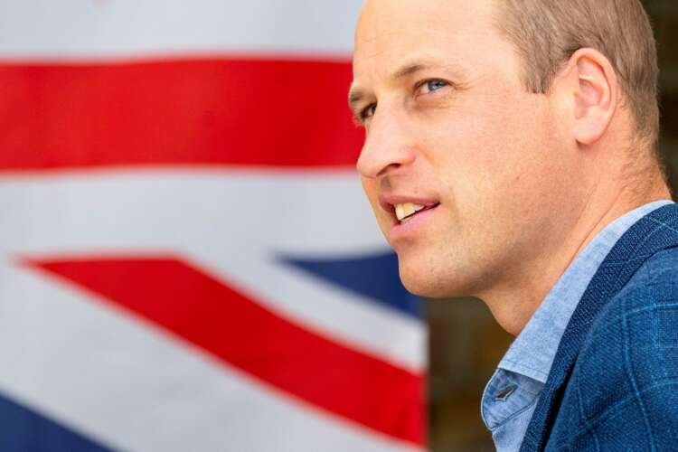 Image for UK’s Prince William spotted selling homeless magazine on the streets of London