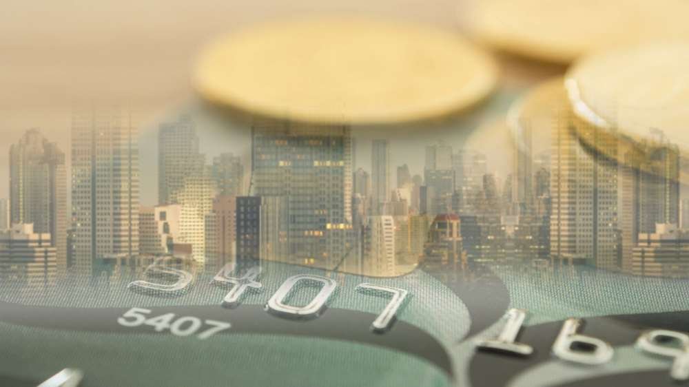 Comparison of personal loans and lines of credit for financial decisions - Global Banking & Finance Review