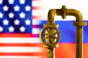 Gazpromneft defies US sanctions amidst insurance market concerns - Global Banking & Finance Review