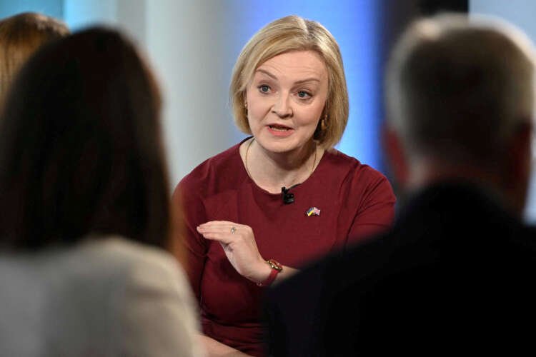 Image for UK cabinet was not informed of plans to scrap top rate of tax, Truss says