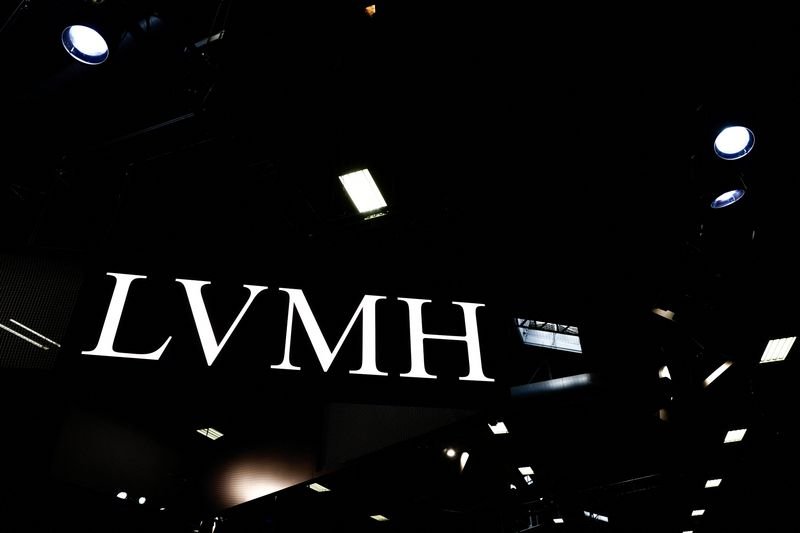 Image for LVMH shares fall as sales growth fails to impress
