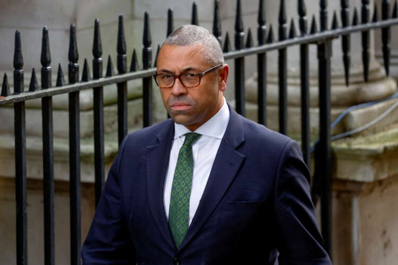 Image for James Cleverly to remain UK foreign minister – statement