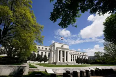 Image for Fed policymakers see upward march in interest rates starting next year