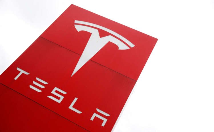 Image for Tesla is sued by drivers over alleged false Autopilot, Full Self-Driving claims