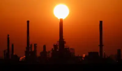 Image for Oil down more than 1% on Chinese fuel demand doubts, OPEC supply concerns