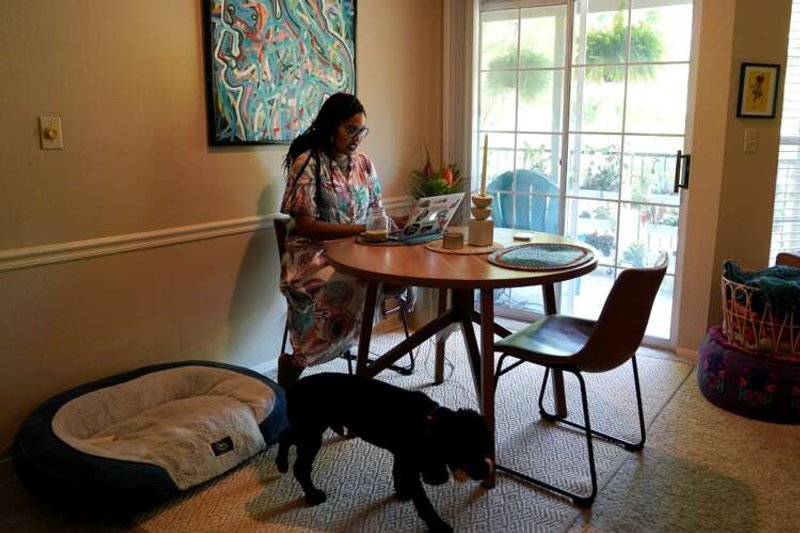 Image for Capitalizing on remote work, U.S. cities draw in tech workers